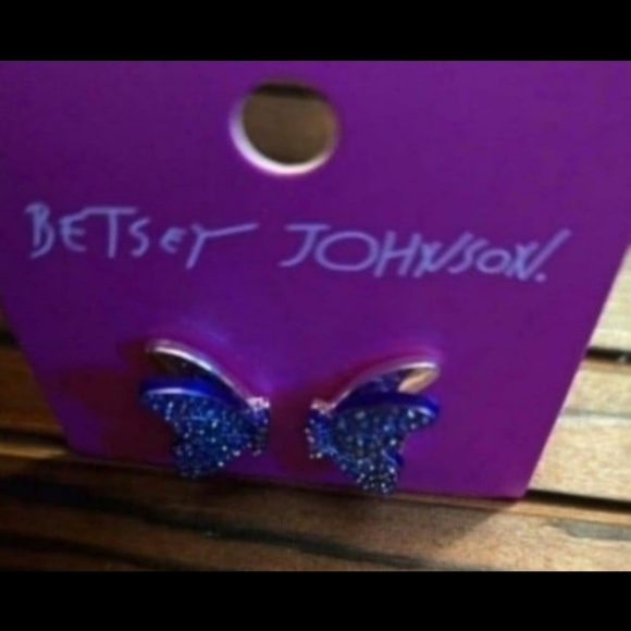 Betsey Johnson Paved Butterfly 3-D wing stud post earrings! - Picture 6 of 6